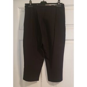 Lands’ End Black Capri Pants Size 10